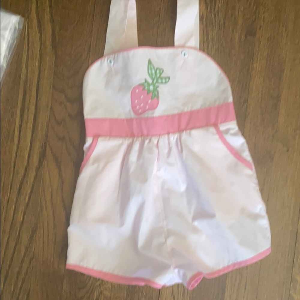NWT 🍓 ruthie romper 4t